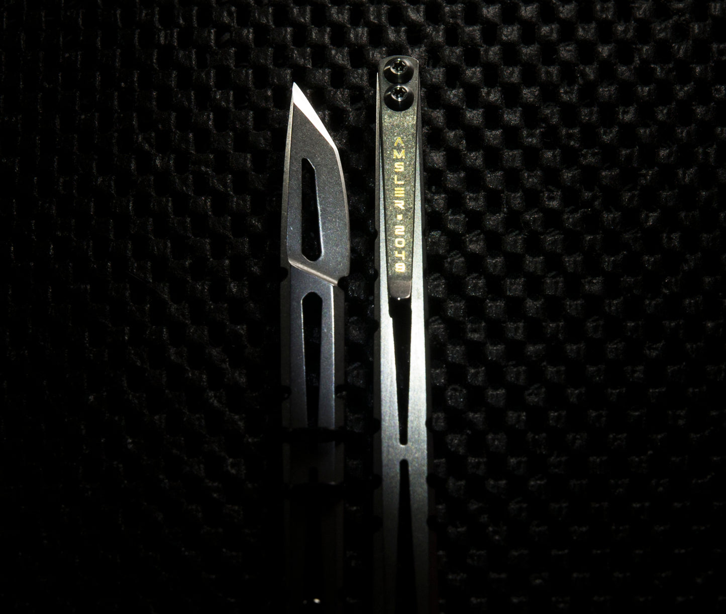 Amsler knives Hurricane Razor 2049 edition